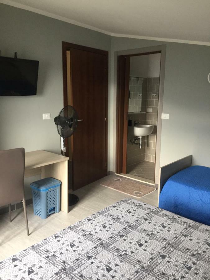 צ'לנו Albergo "Da Gigi" מראה חיצוני תמונה