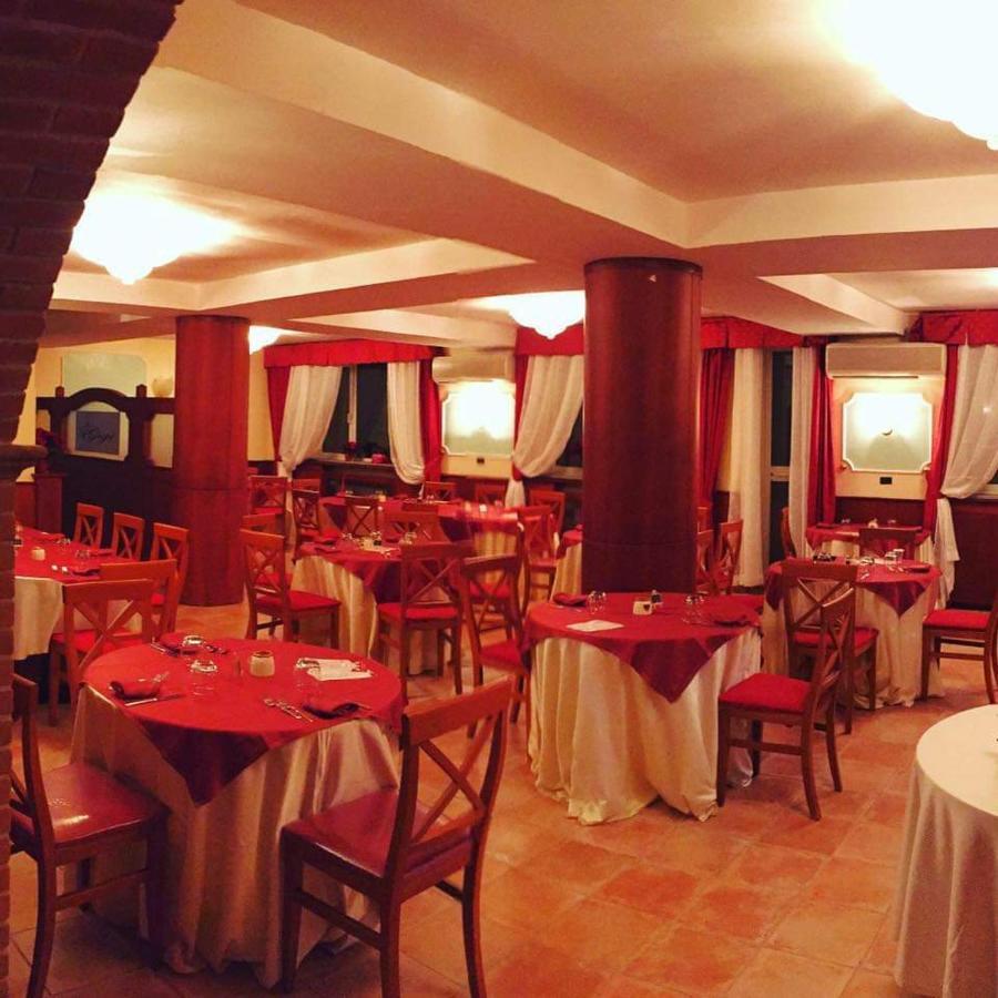 צ'לנו Albergo "Da Gigi" מראה חיצוני תמונה